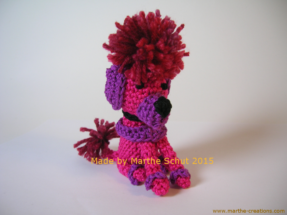 Klein hondje van een Strengels patroon; cute little dog from a Strengels pattern